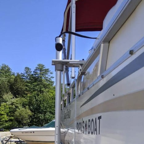 Pontoon Fence Mount